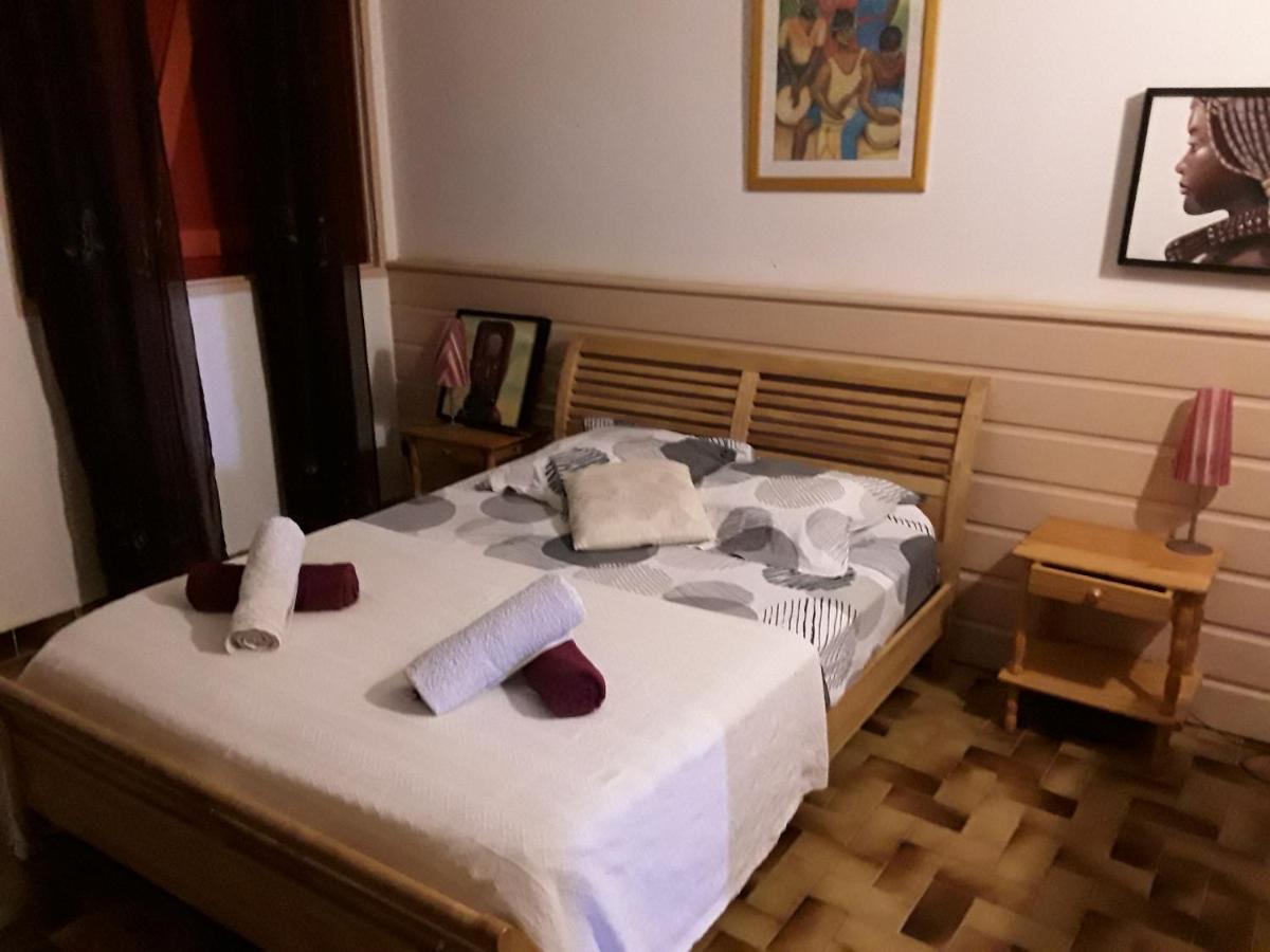 Villa Et Gites Le Safran - Le Triskell Deshaies Ngoại thất bức ảnh